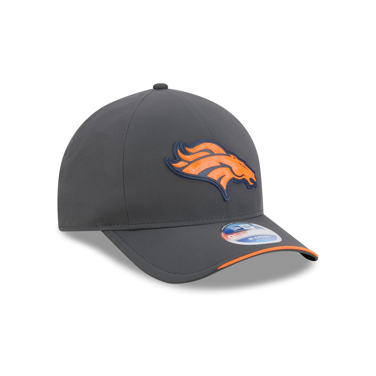 Denver Broncos 2026 Sideline Cold Weather 9FORTY M-Crown Snapback Hat
