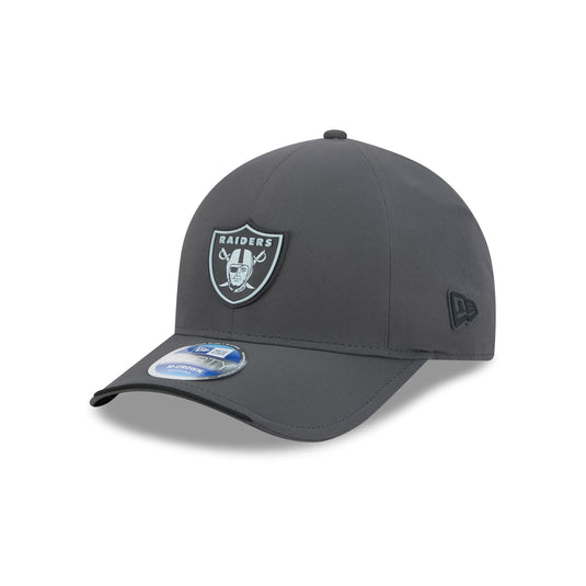 Las Vegas Raiders 2026 Sideline Cold Weather Kids 9FORTY M-Crown Snapback Hat