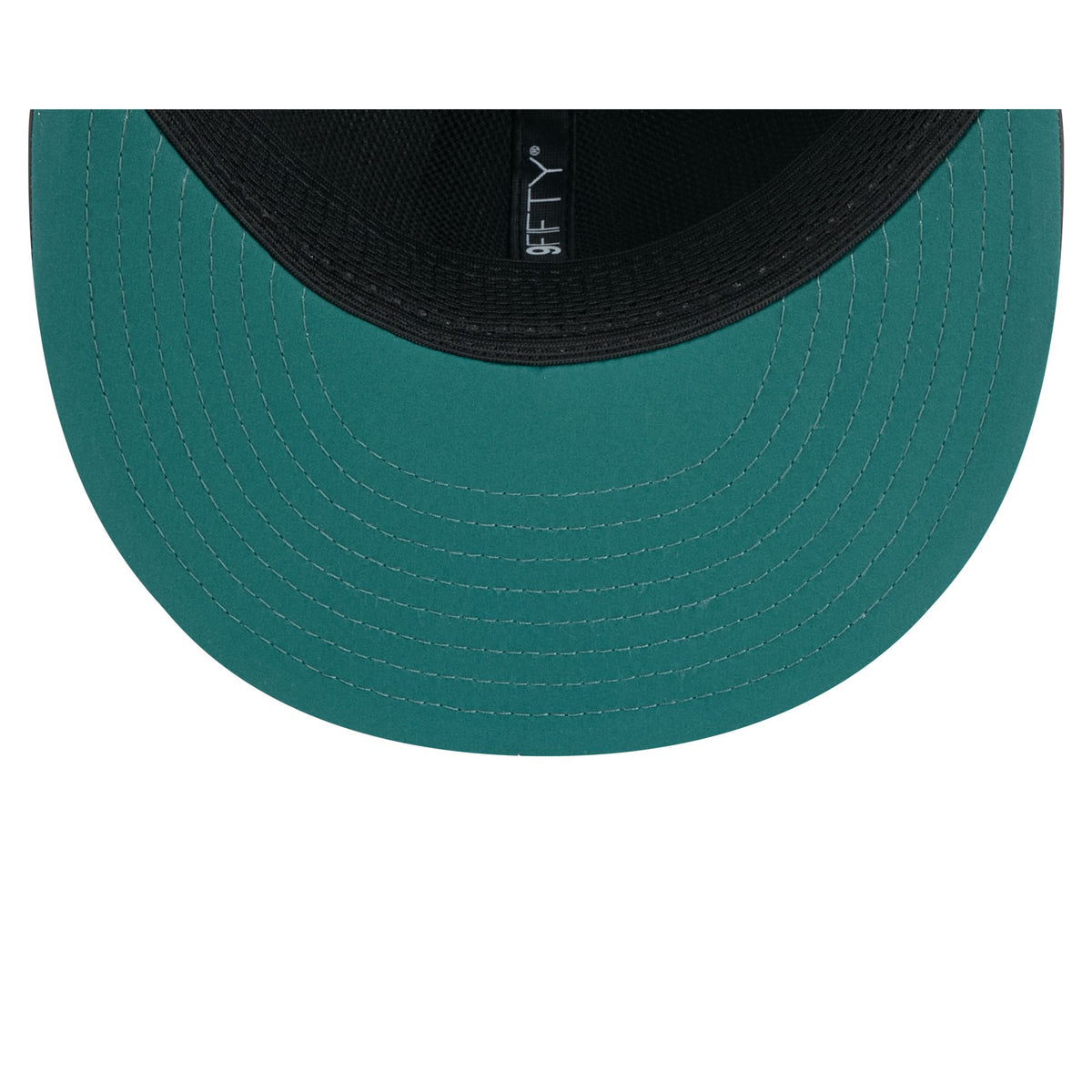 Philadelphia Eagles 2026 Sideline Cold Weather 9FIFTY Snapback Hat
