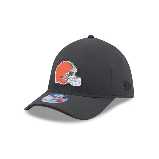 Cleveland Browns 2026 Sideline Cold Weather 39THIRTY M-Crown Stretch Fit Hat