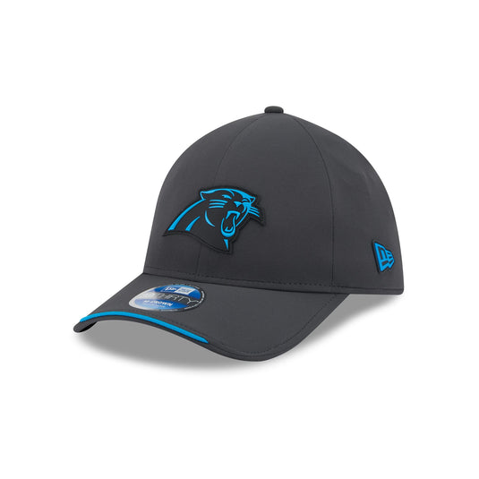 Carolina Panthers 2026 Sideline Cold Weather 39THIRTY M-Crown Stretch Fit Hat