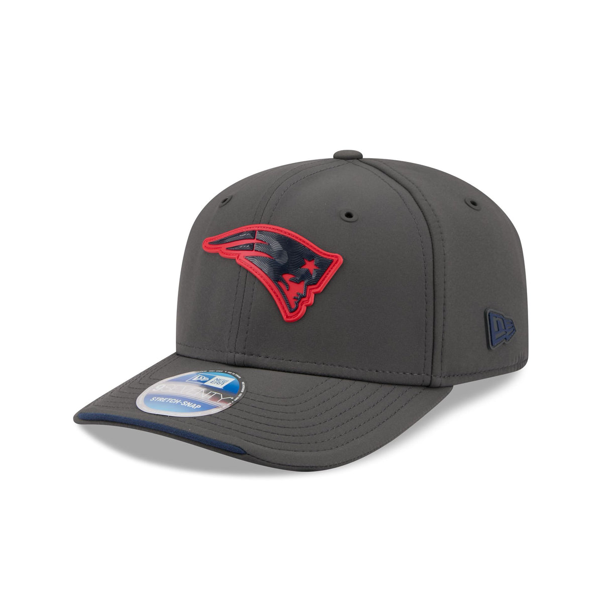 New England Patriots 2026 Sideline Cold Weather 9SEVENTY Stretch-Snap Hat