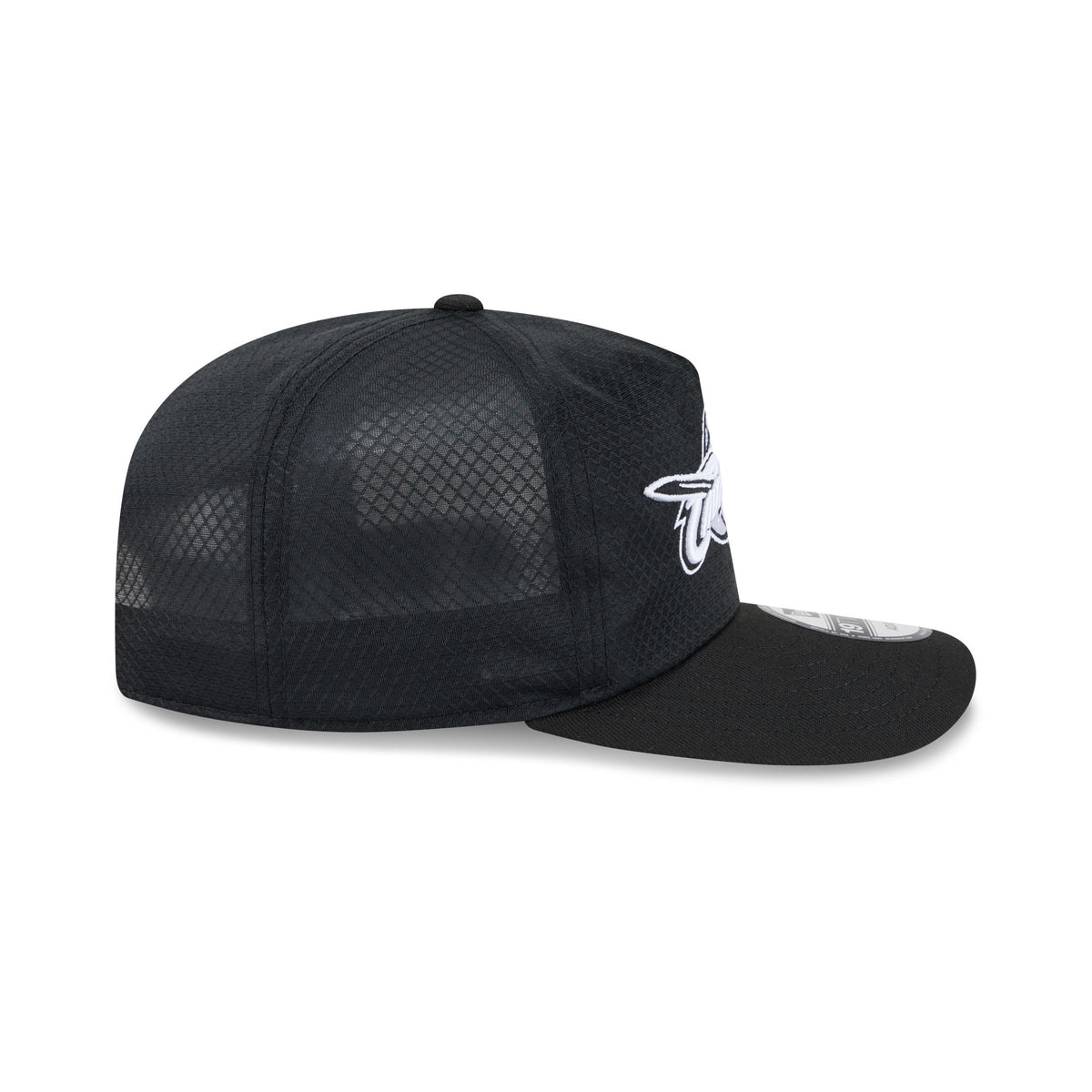 Cleveland Cavaliers Black & White Mesh 19TWENTY Trucker Hat