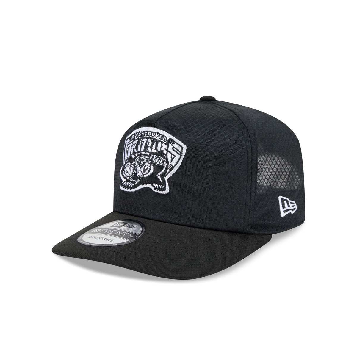 Vancouver Grizzlies Black & White Mesh 19TWENTY Trucker Hat