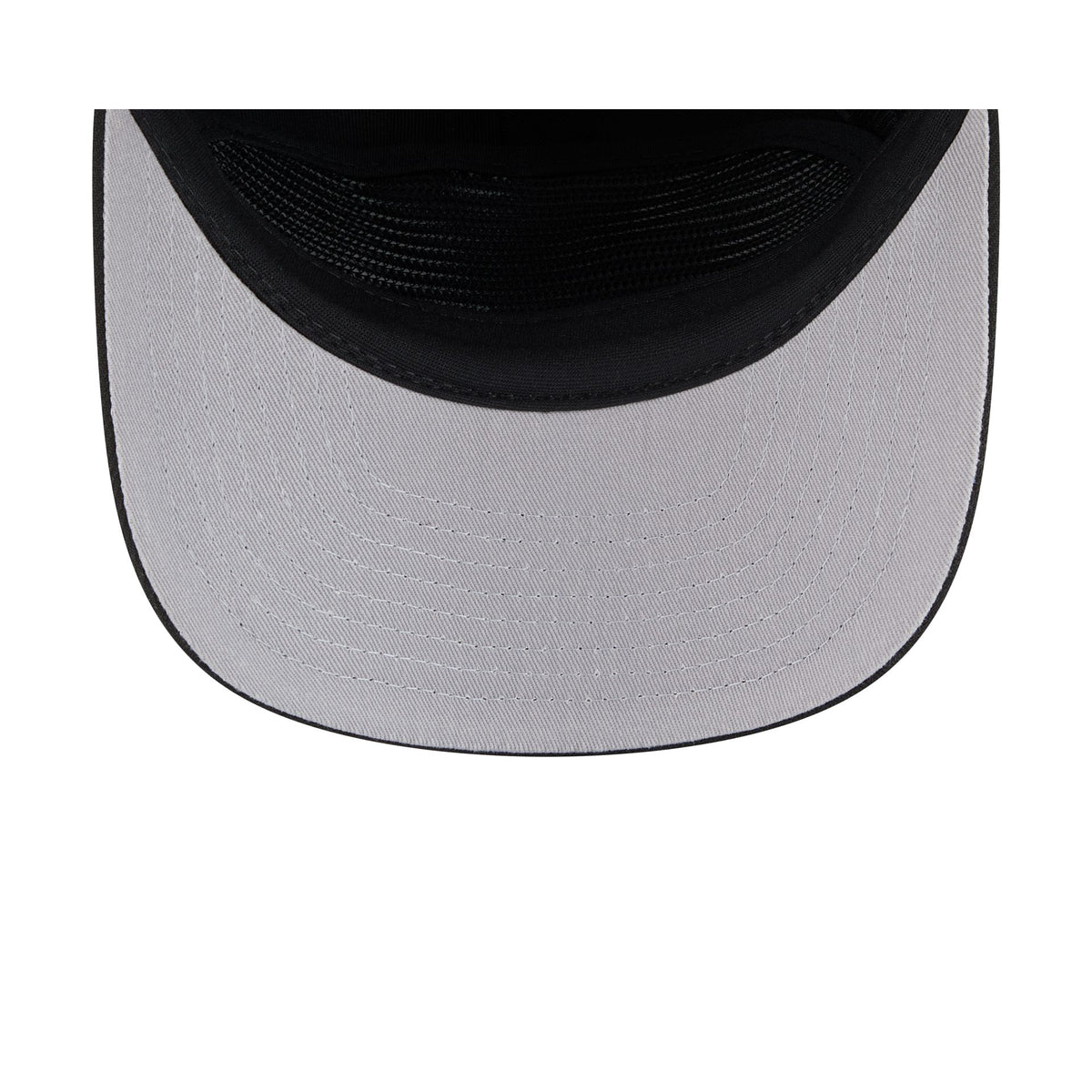 Vancouver Grizzlies Black & White Mesh 19TWENTY Trucker Hat