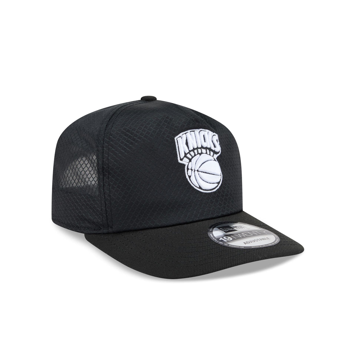 New York Knicks Black & White Mesh 19TWENTY Trucker Hat