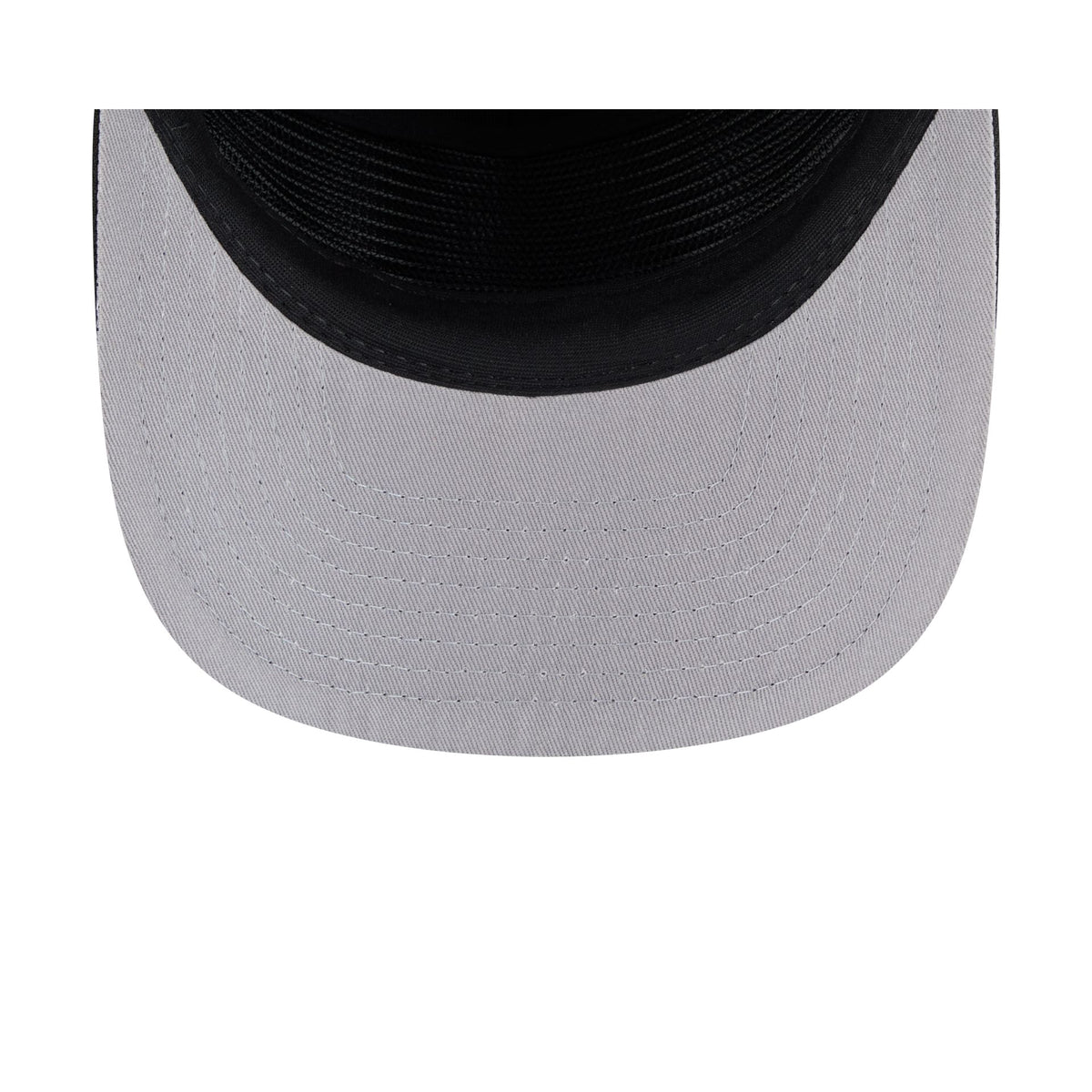 Atlanta Hawks Black & White Mesh 19TWENTY Trucker Hat