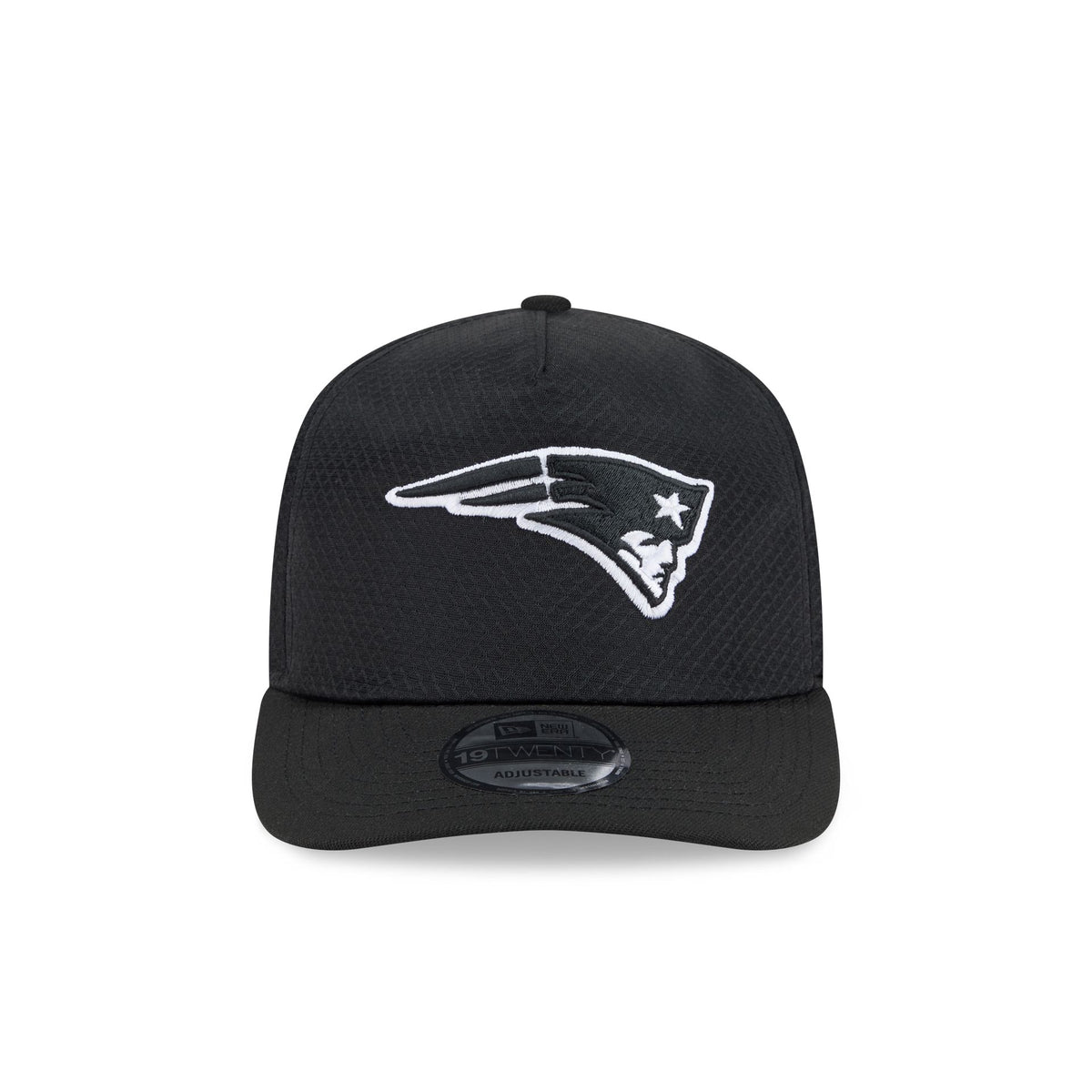 New England Patriots Black & White Mesh 19TWENTY Trucker Hat