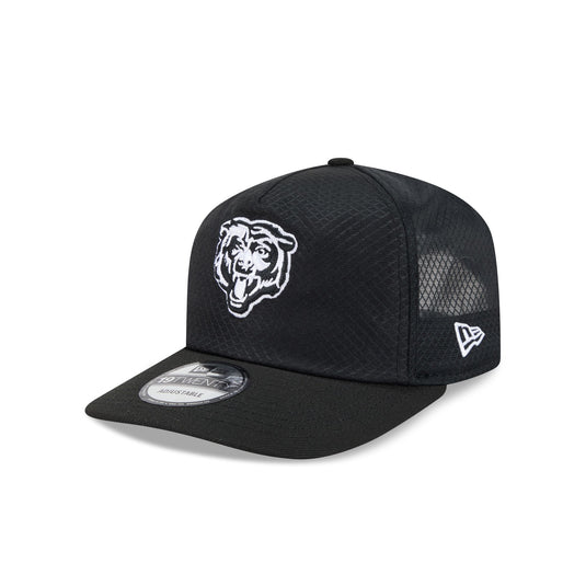Chicago Bears Black & White Mesh 19TWENTY Trucker Hat