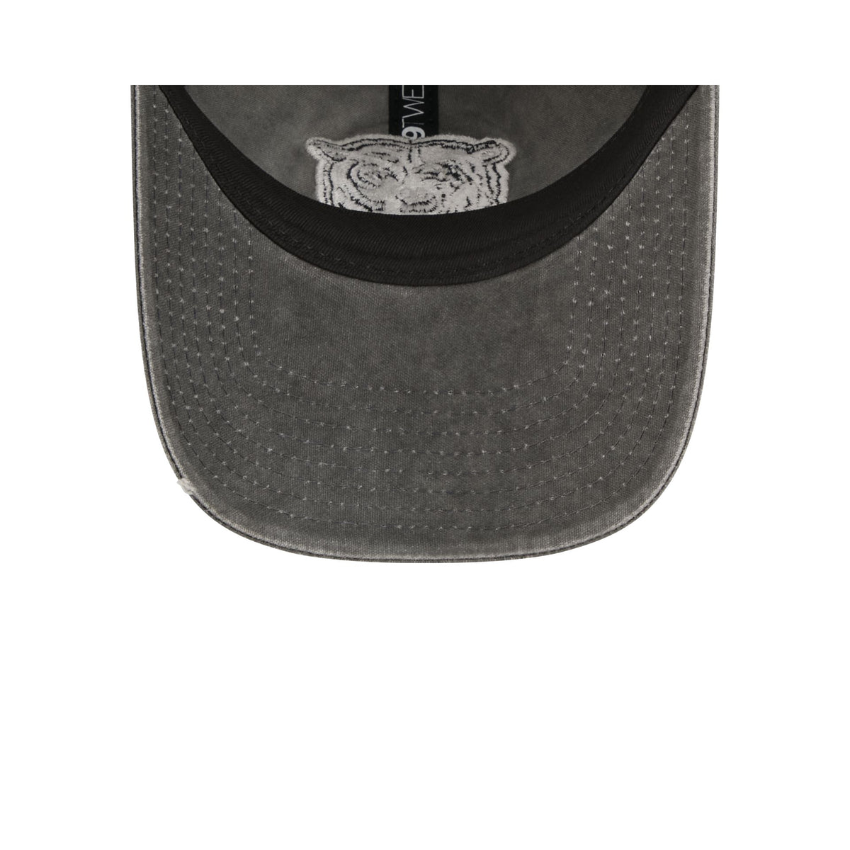 Chicago Bears Washed Black Cotton 9TWENTY Adjustable Hat