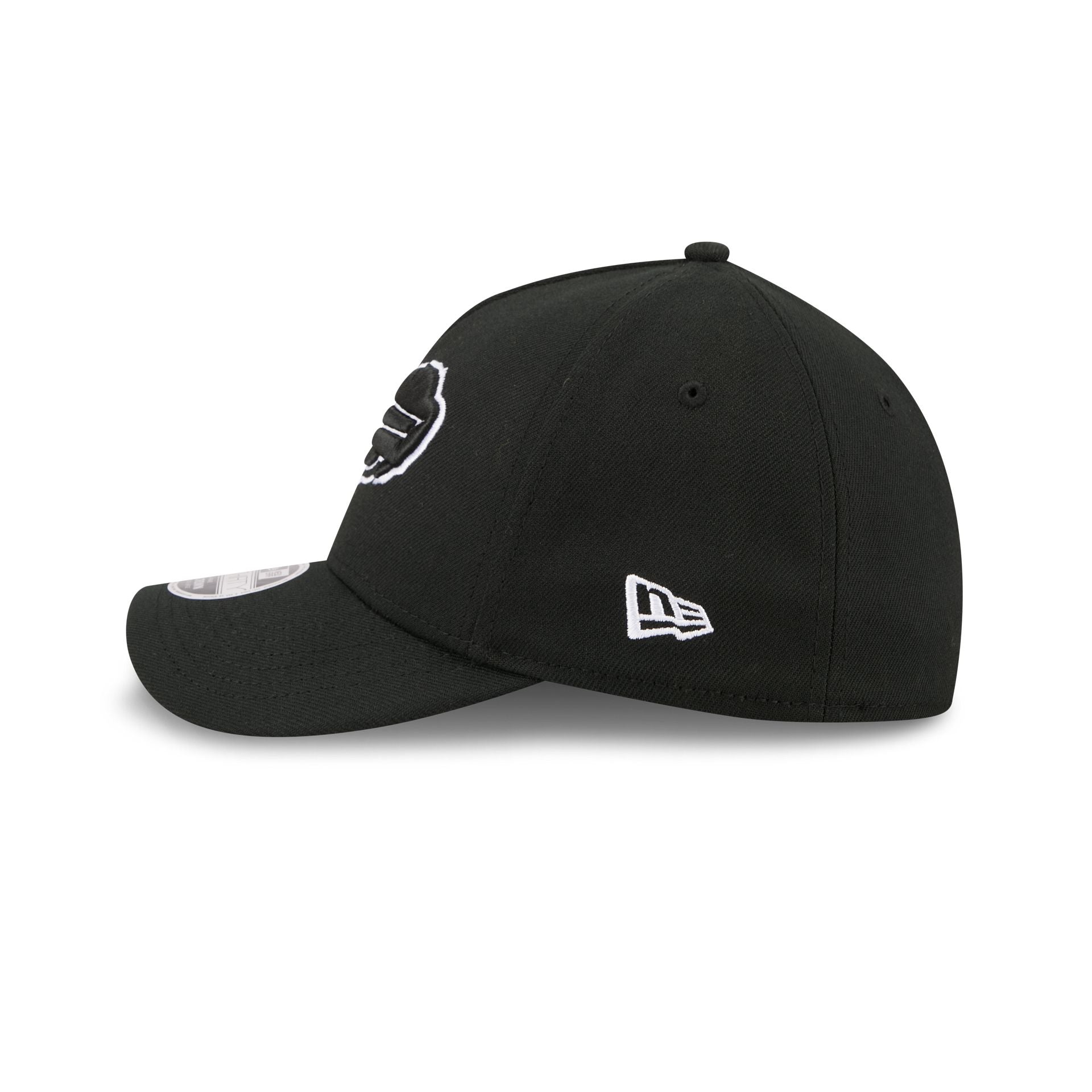 Buffalo Bills Poly Black & White 39THIRTY M-Crown A-Frame Stretch Fit Hat