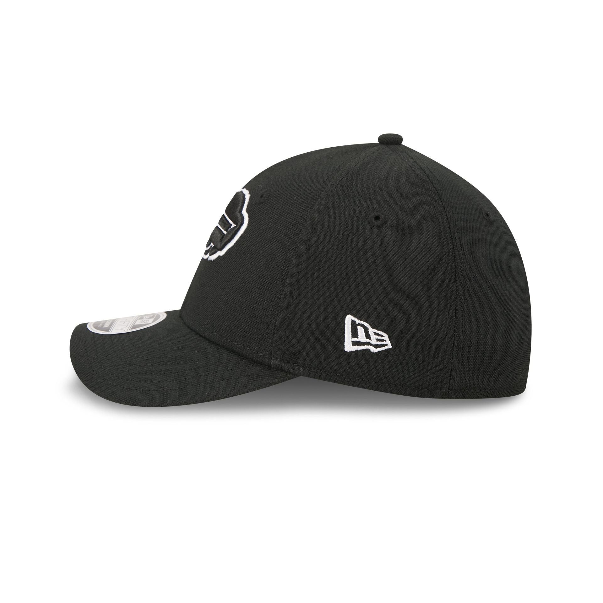 Buffalo Bills Poly Black & White 39THIRTY M-Crown Stretch Fit Hat