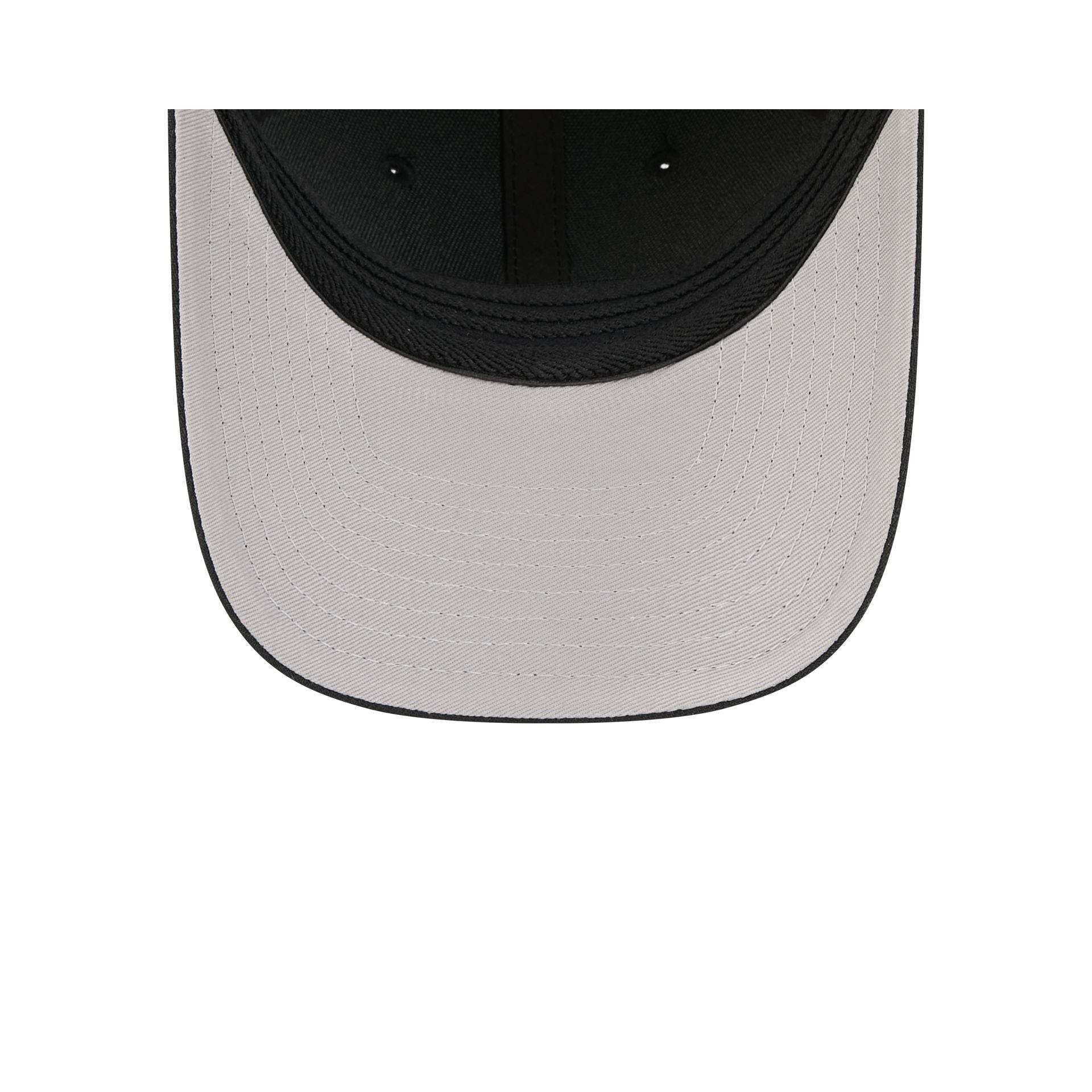 Las Vegas Raiders Poly Black & White 39THIRTY M-Crown Stretch Fit Hat