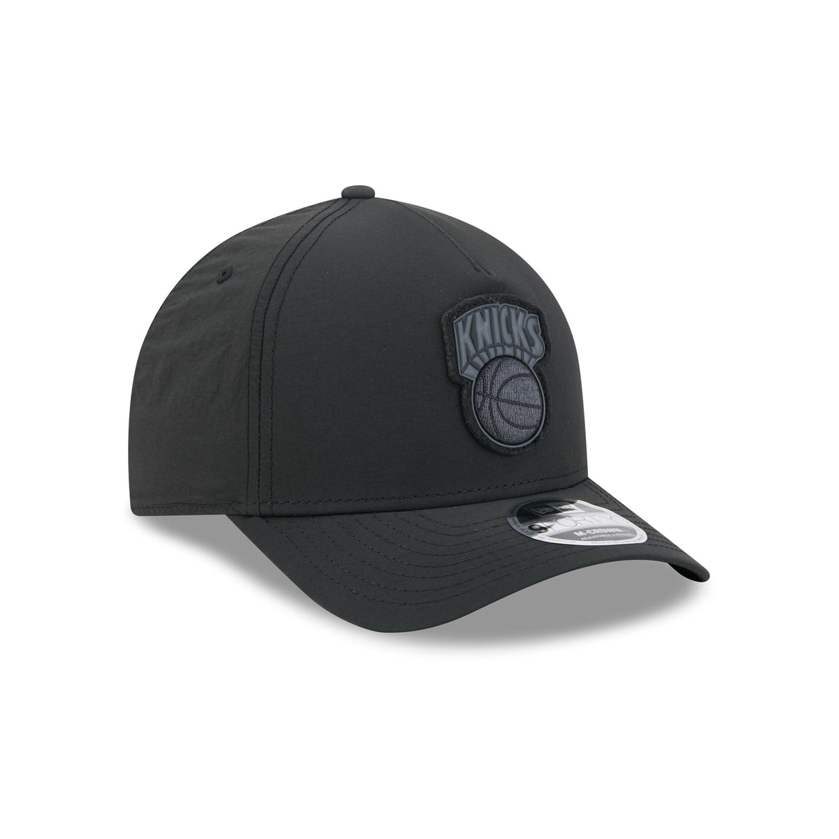 Alpha Industries x New York Knicks Nylon Black 9FORTY M-Crown A-Frame Snapback Hat