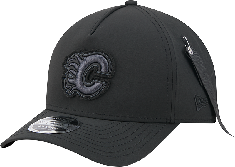 Alpha Industries x Calgary Flames Nylon Black 9FORTY M-Crown A-Frame Snapback Hat