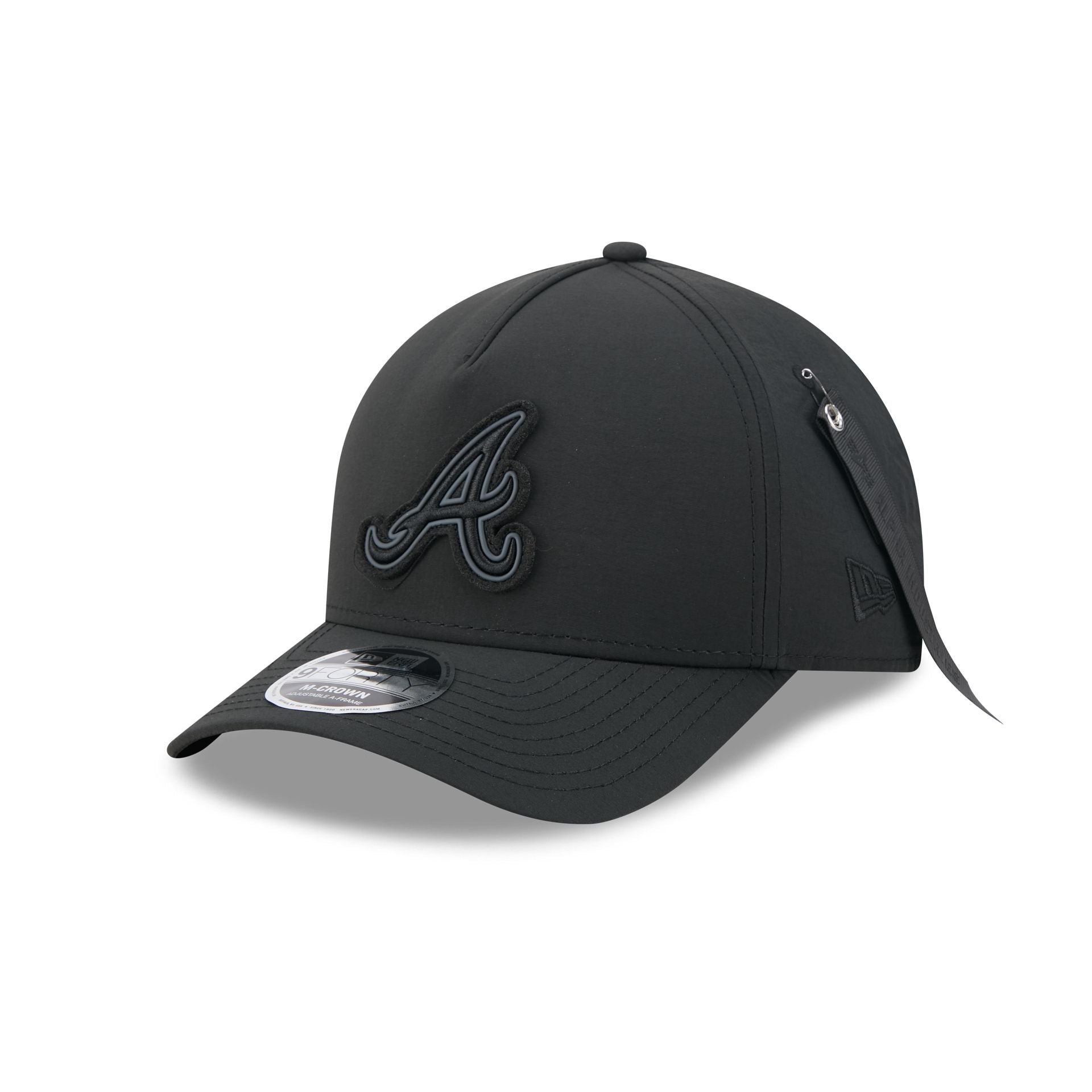 Alpha Industries x Atlanta Braves Nylon Black 9FORTY M-Crown A-Frame Snapback Hat