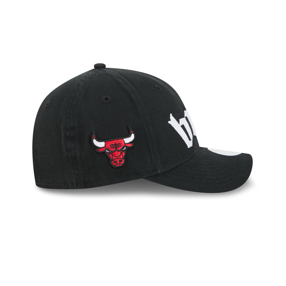 Chicago Bulls Gothic Font Women's 9FORTY M-Crown Snapback Hat