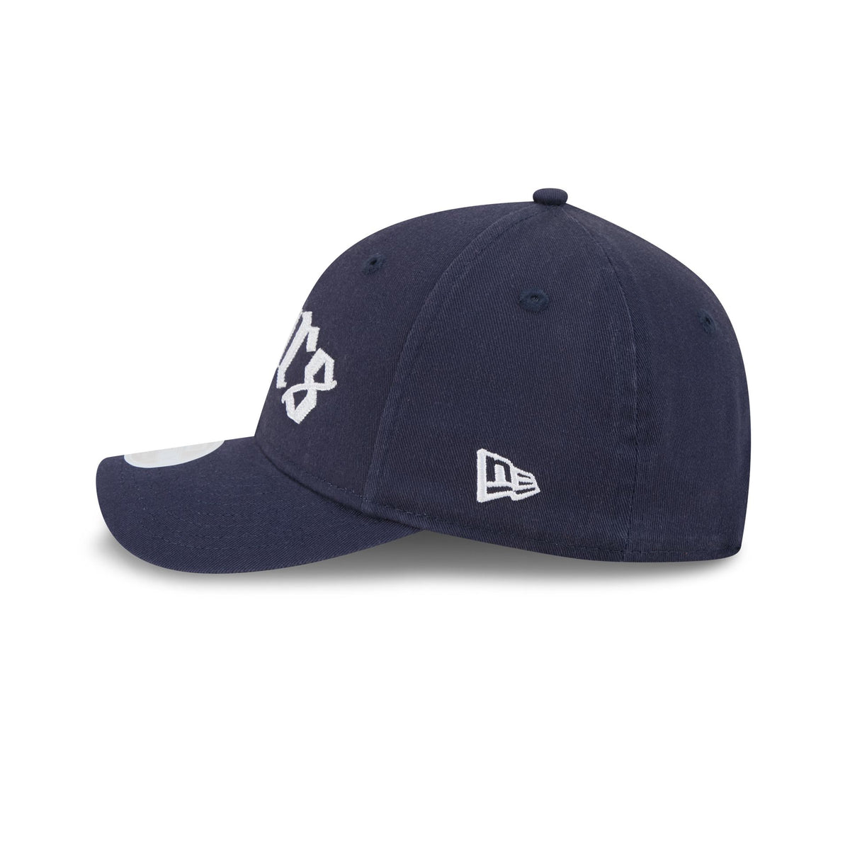 Chicago Bears Gothic Font Women's 9FORTY M-Crown Snapback Hat