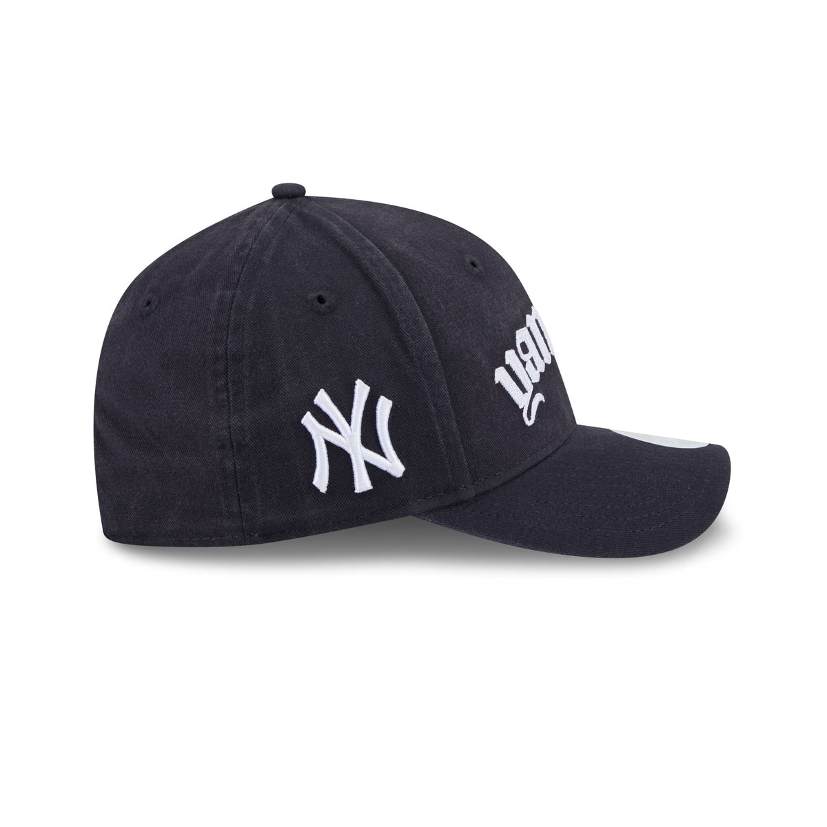 New York Yankees Gothic Font Women's 9FORTY M-Crown Snapback Hat