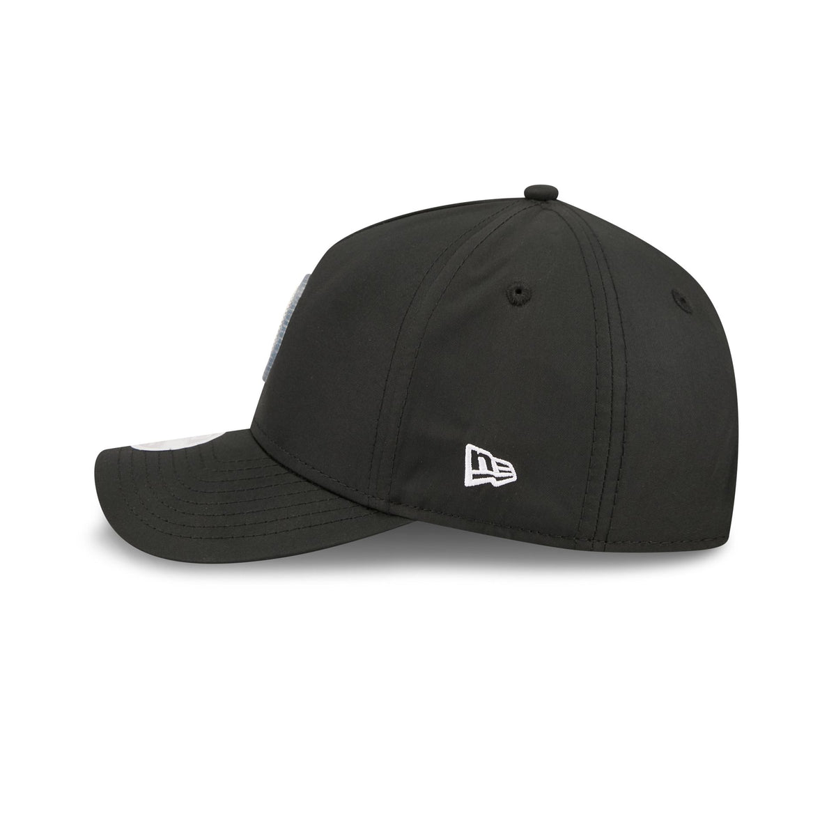 Philadelphia Eagles Glitter Patch Women's 9FORTY M-Crown A-Frame Snapback Hat
