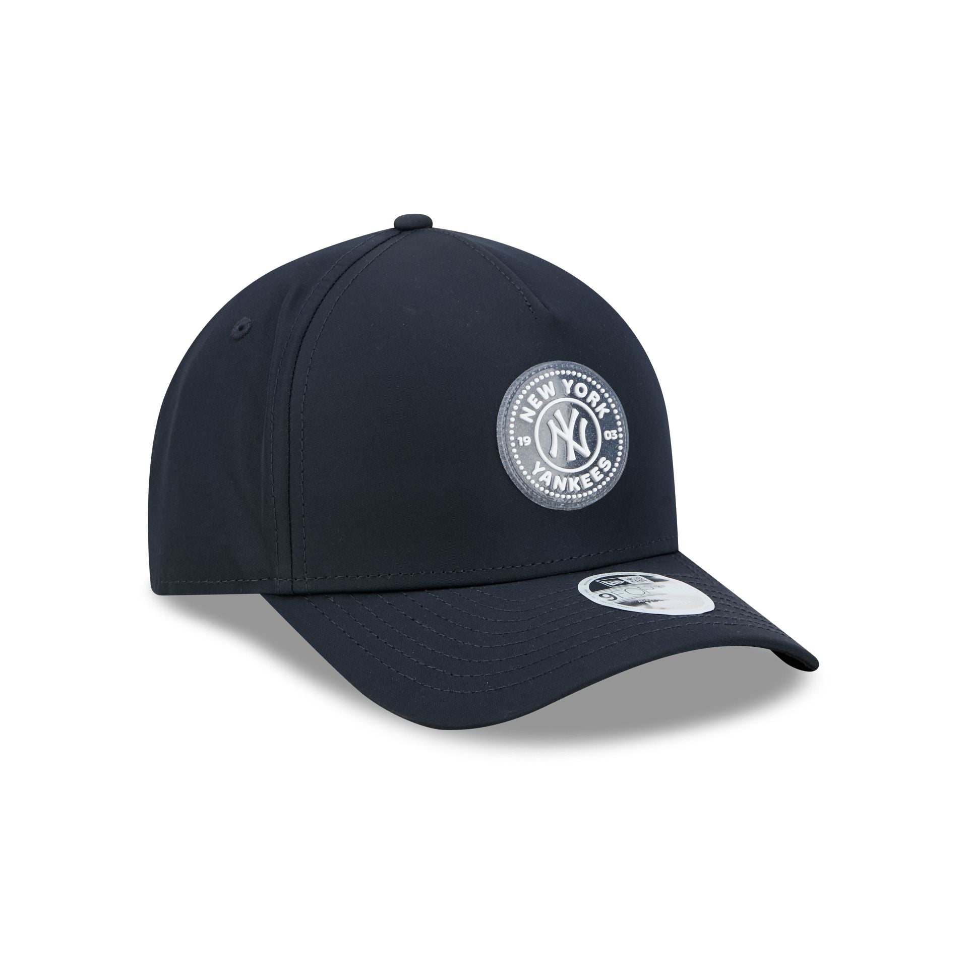 New York Yankees Glitter Patch Women's 9FORTY M-Crown A-Frame Snapback Hat