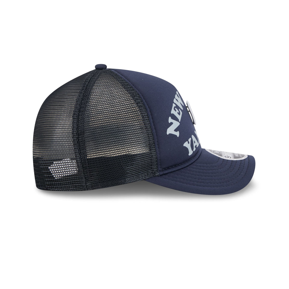 New York Yankees Button 9FORTY M-Crown A-Frame Trucker Hat