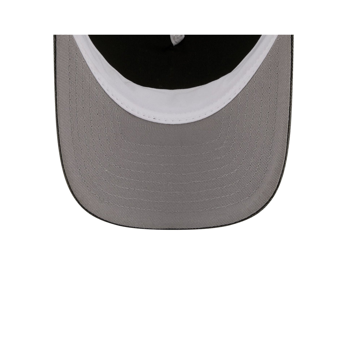 Las Vegas Raiders Frayed Logo 9FORTY M-Crown A-Frame Trucker Hat