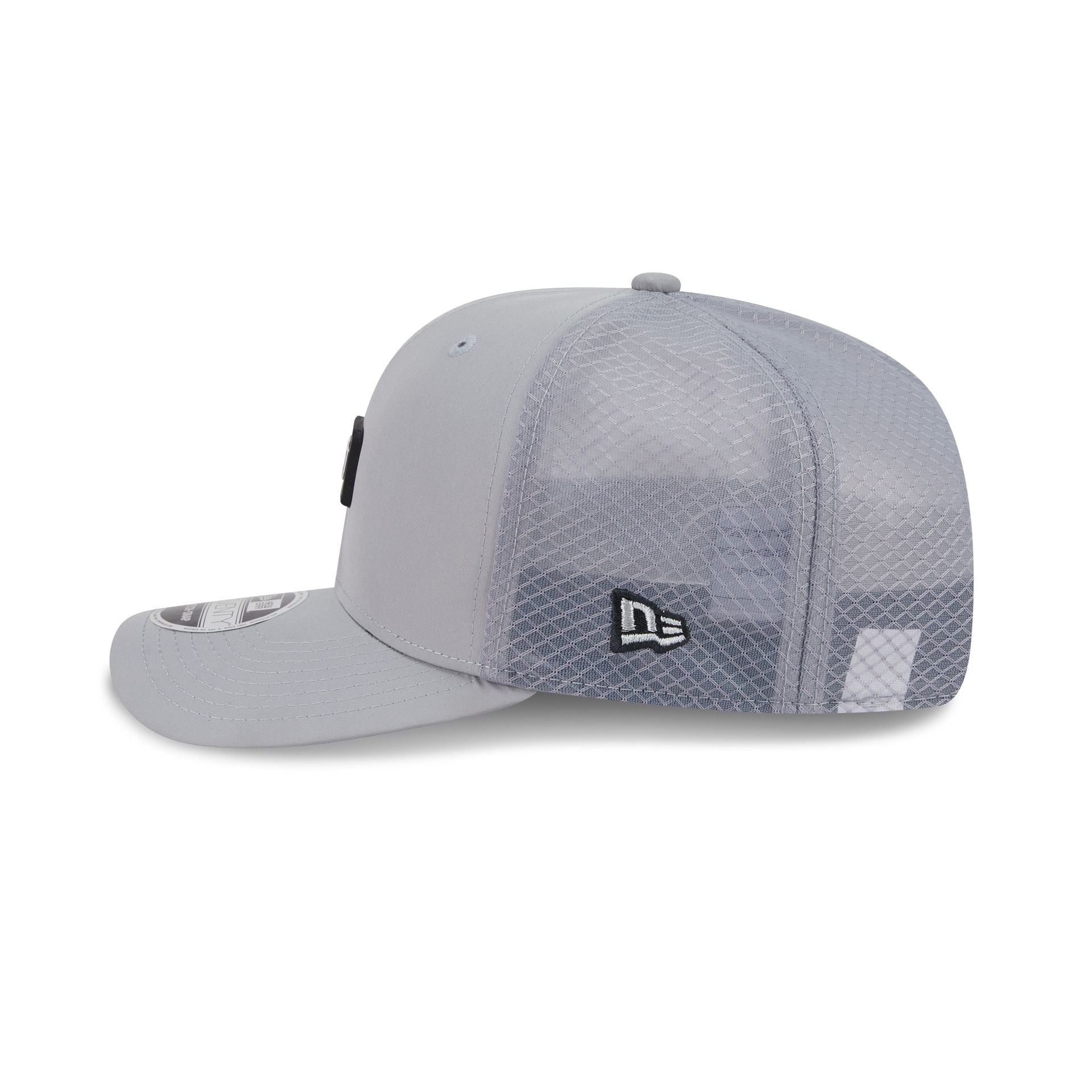 Los Angeles Kings Mini Badge 9SEVENTY Trucker Hat