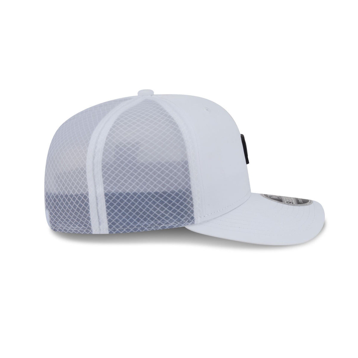 Detroit Lions Mini Badge 9SEVENTY Trucker Hat