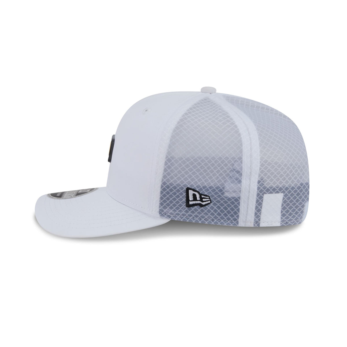 Boston Bruins Mini Badge 9SEVENTY Trucker Hat