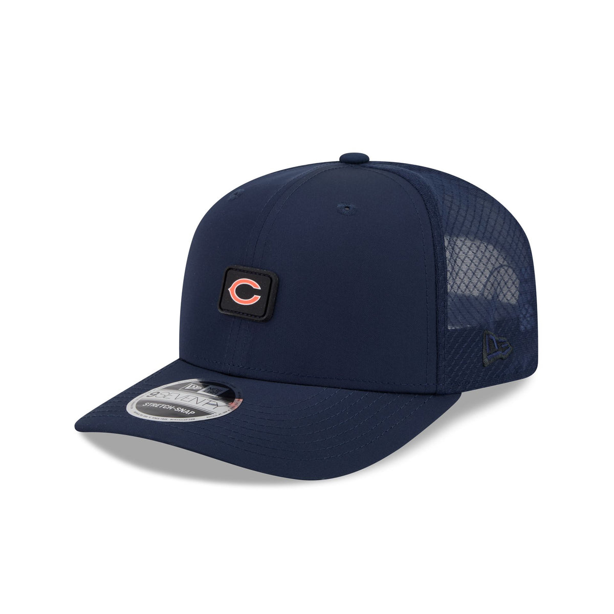 Chicago Bears Mini Badge 9SEVENTY Trucker Hat