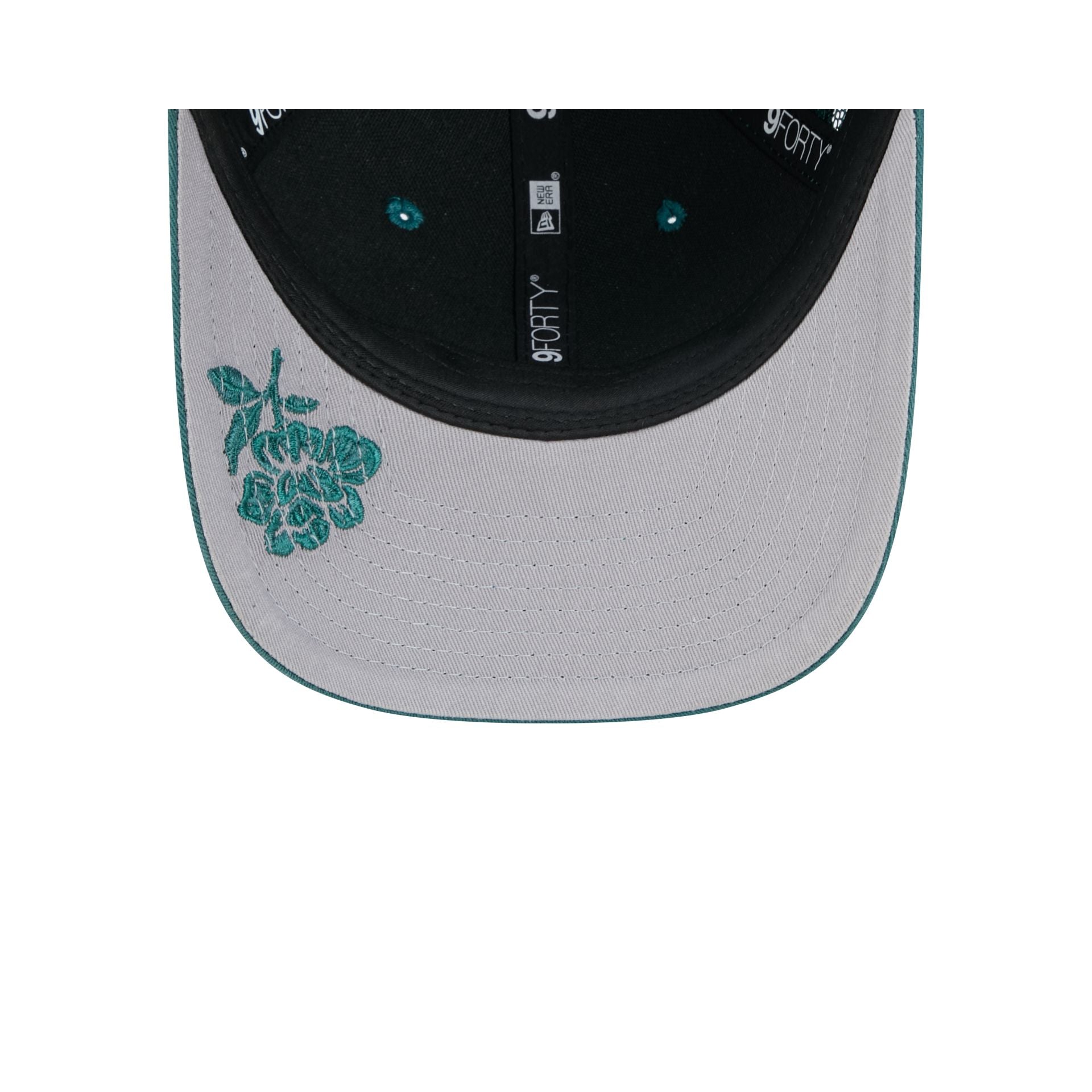 Philadelphia Eagles Floral Mesh Women's 9FORTY M-Crown Trucker Hat