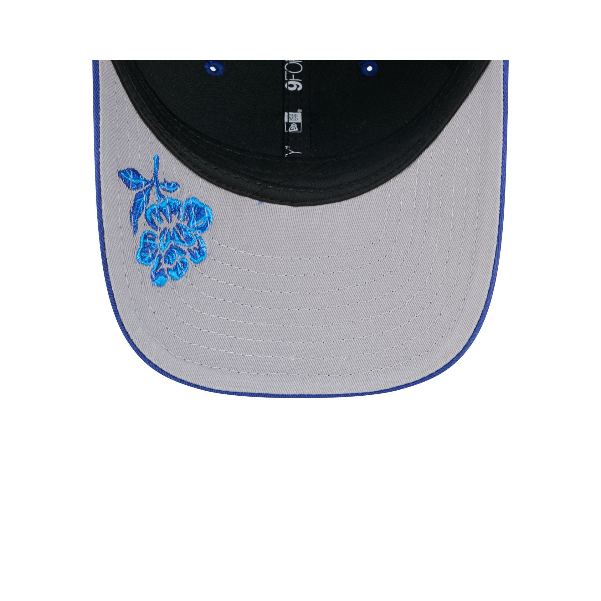 New York Knicks Floral Mesh Women's 9FORTY M-Crown Trucker Hat