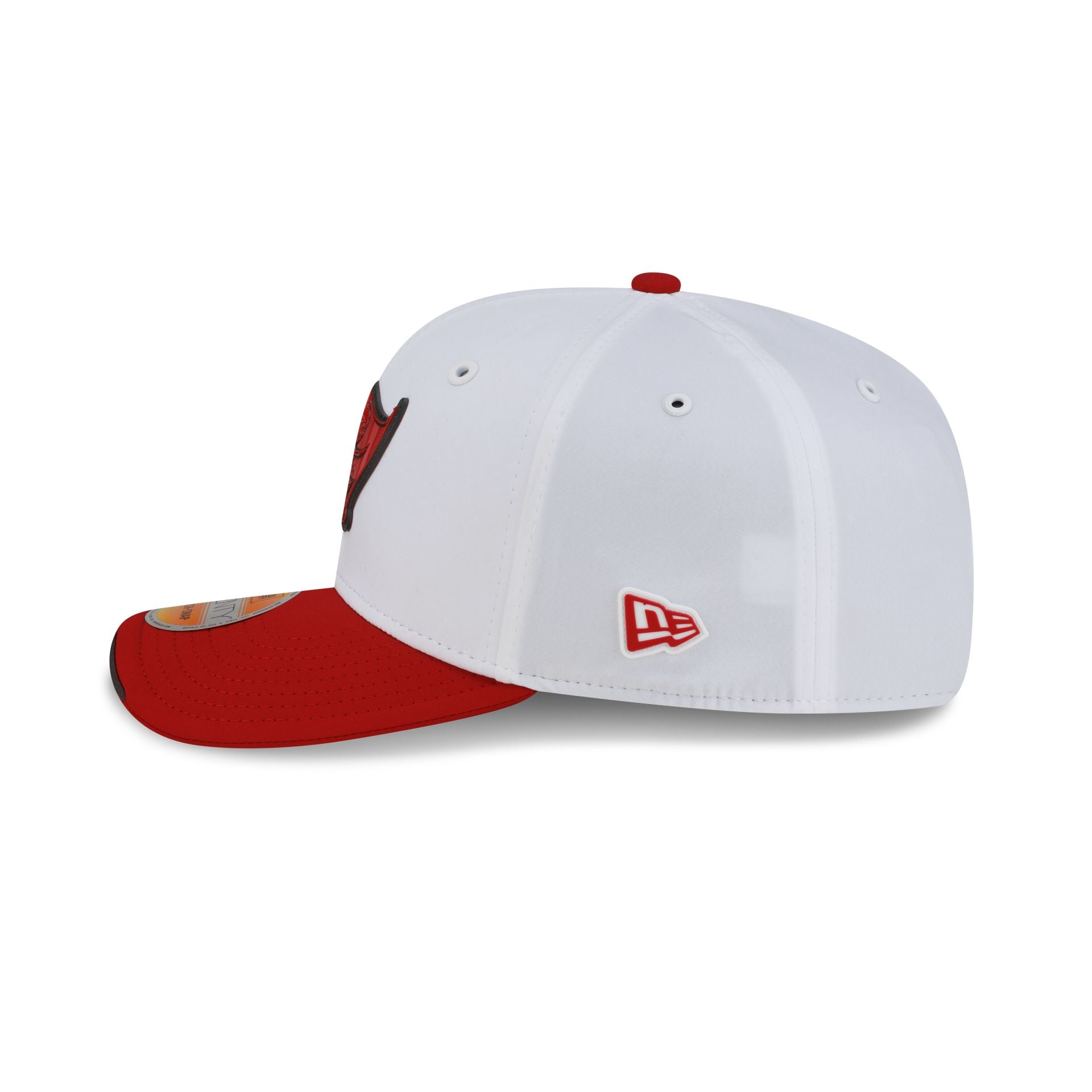 Tampa Bay Buccaneers 2026 Sideline White 9SEVENTY Stretch-Snap Hat
