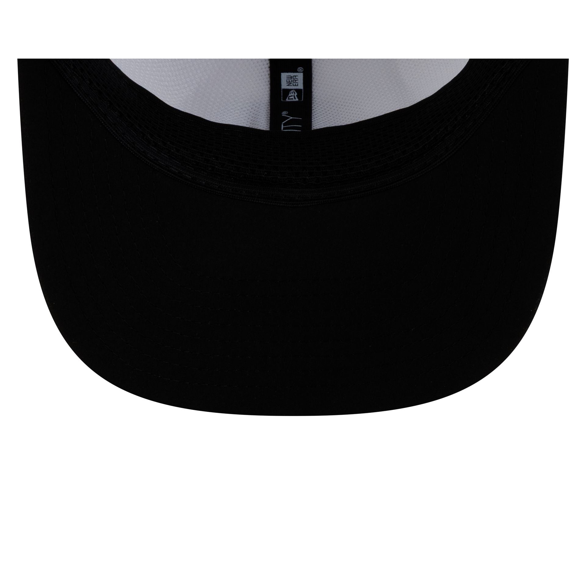 Las Vegas Raiders 2026 Sideline White 9SEVENTY Stretch-Snap Hat
