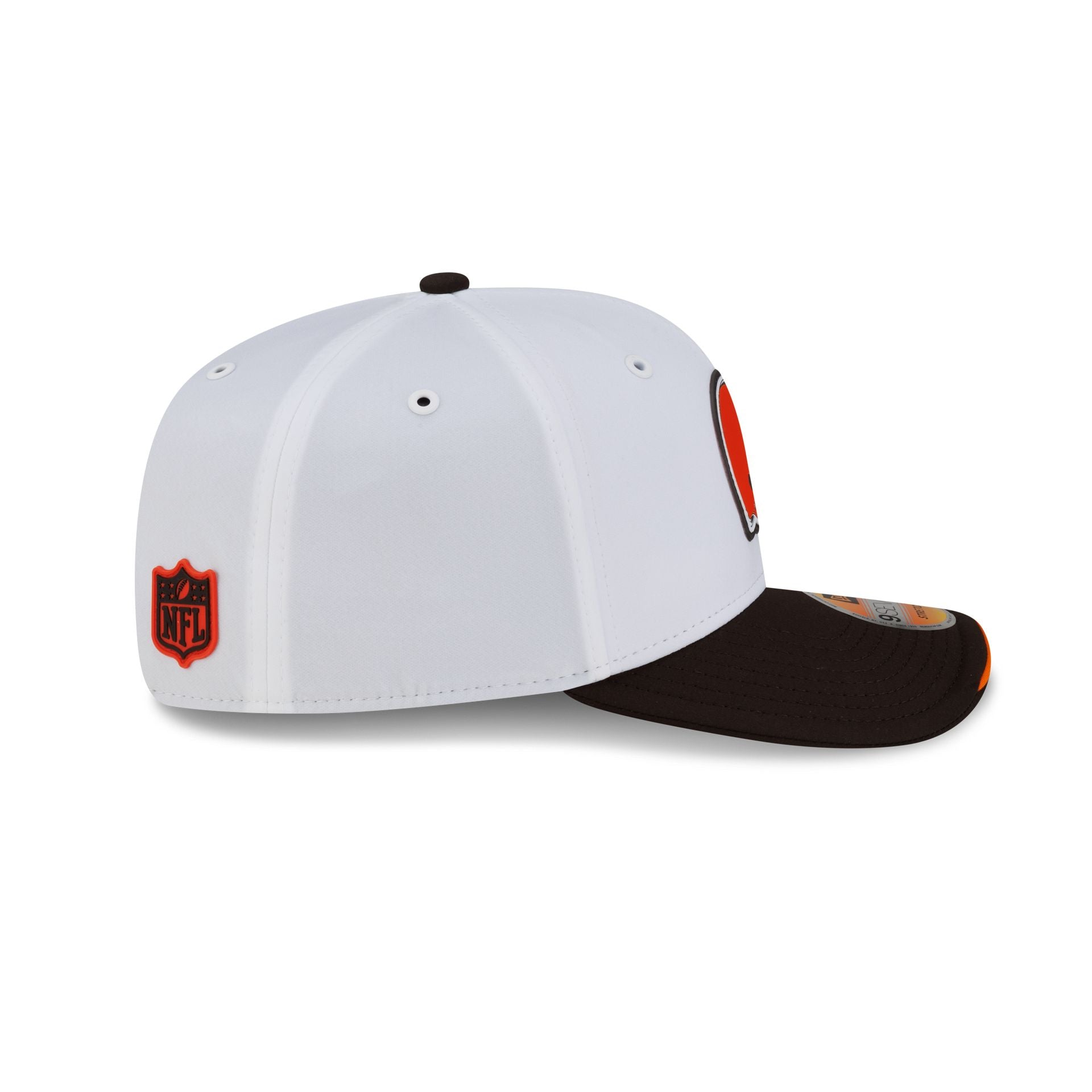 Cleveland Browns 2026 Sideline White 9SEVENTY Stretch-Snap Hat