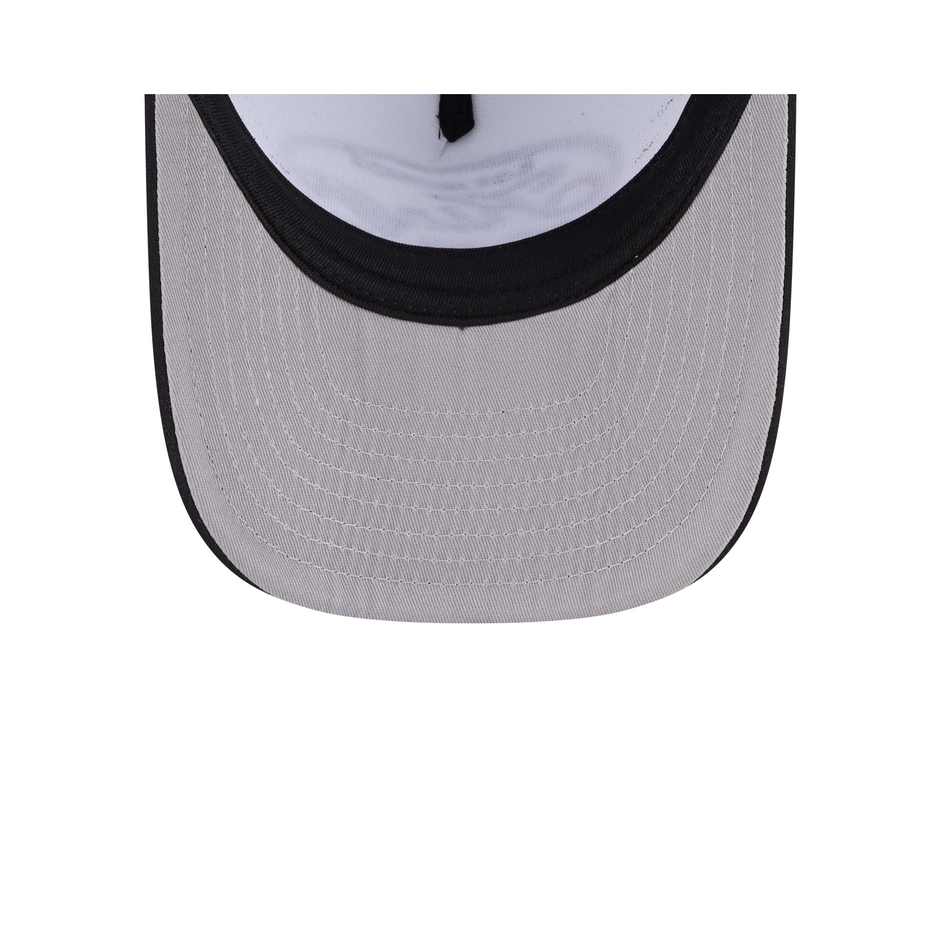 Los Angeles Kings Chrome 59FIFTY Fitted Trucker Hat