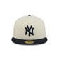 New York Yankees Chrome White Basic 59FIFTY Fitted Hat