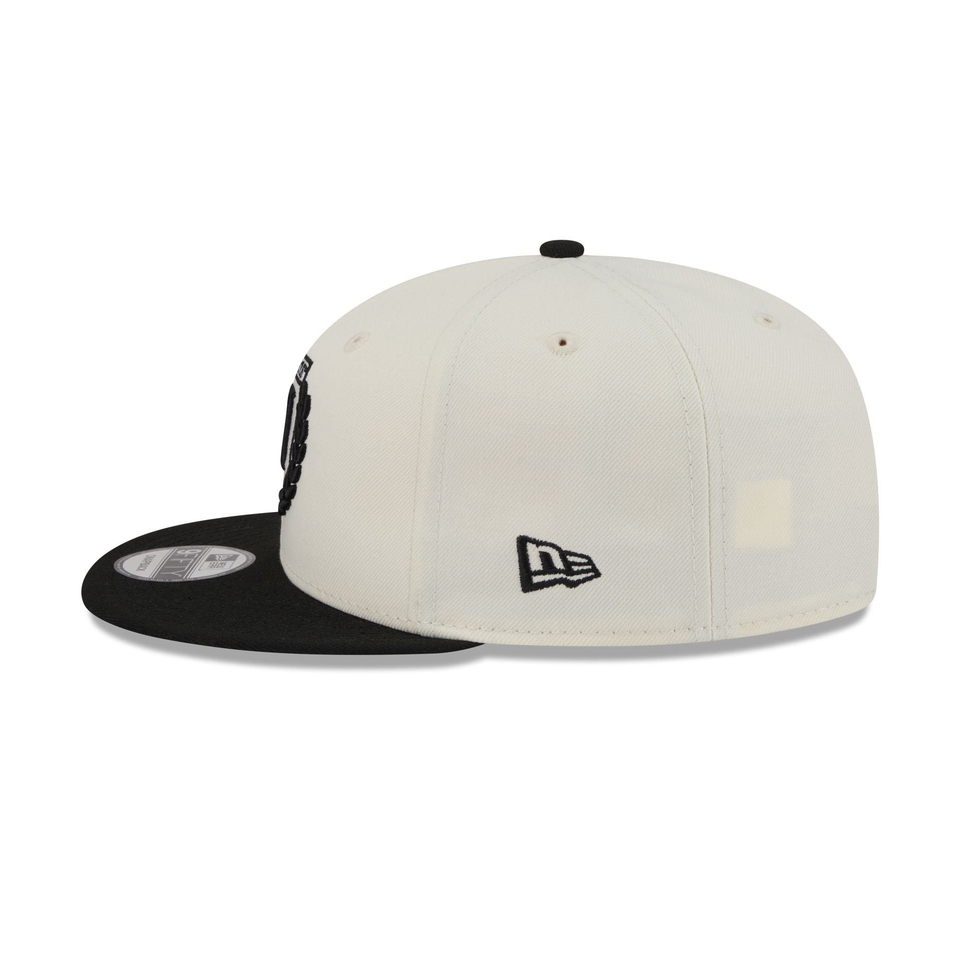 Harry Potter Hogwarts Chrome White 9FIFTY Snapback Hat