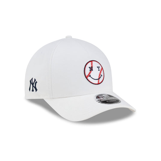 New York or Nowhere x New York Yankees Baseball White 9FORTY M-Crown A-Frame Snapback Hat - New Era Cap
