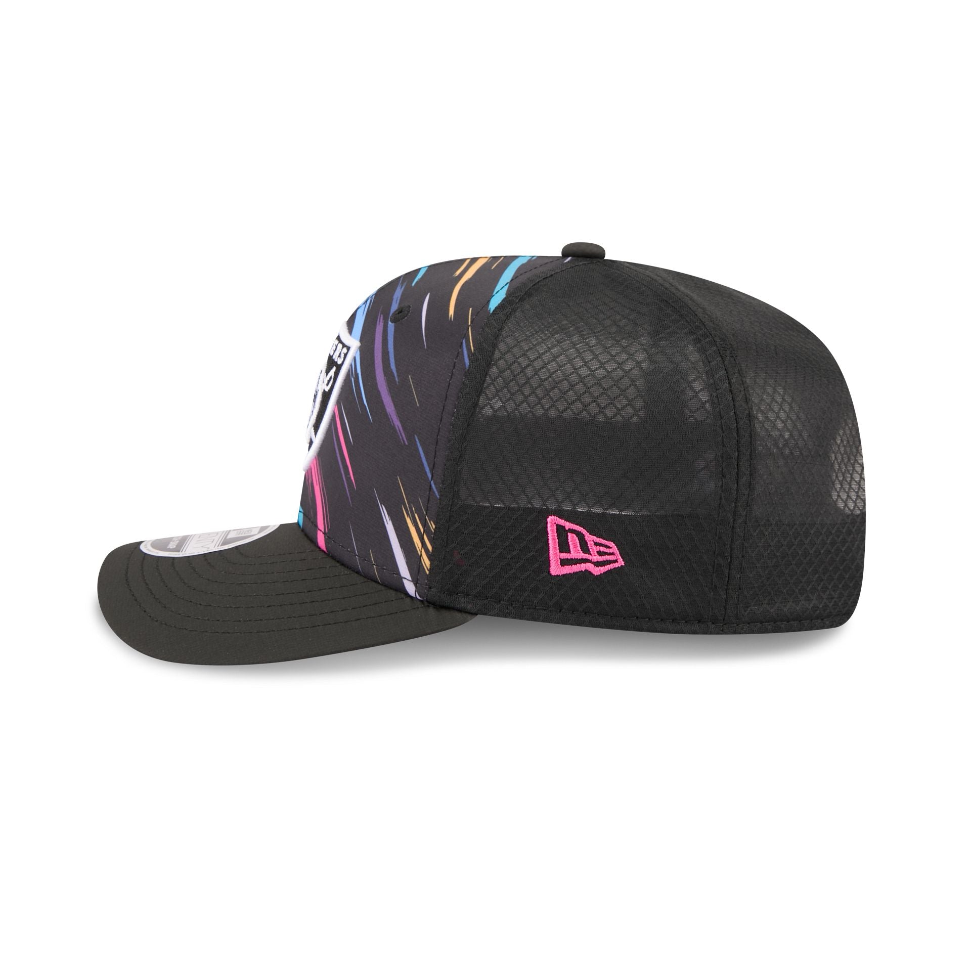 Las Vegas Raiders 2026 Crucial Catch 9SEVENTY Trucker Hat