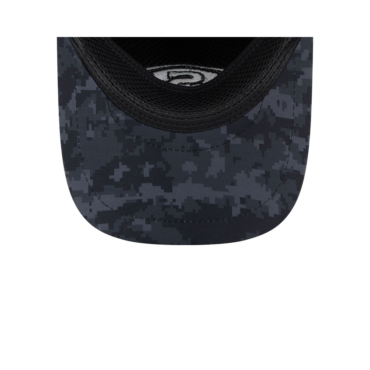 San Francisco 49ers 2026 Salute to Service Kids 9FORTY APEX Snapback Hat