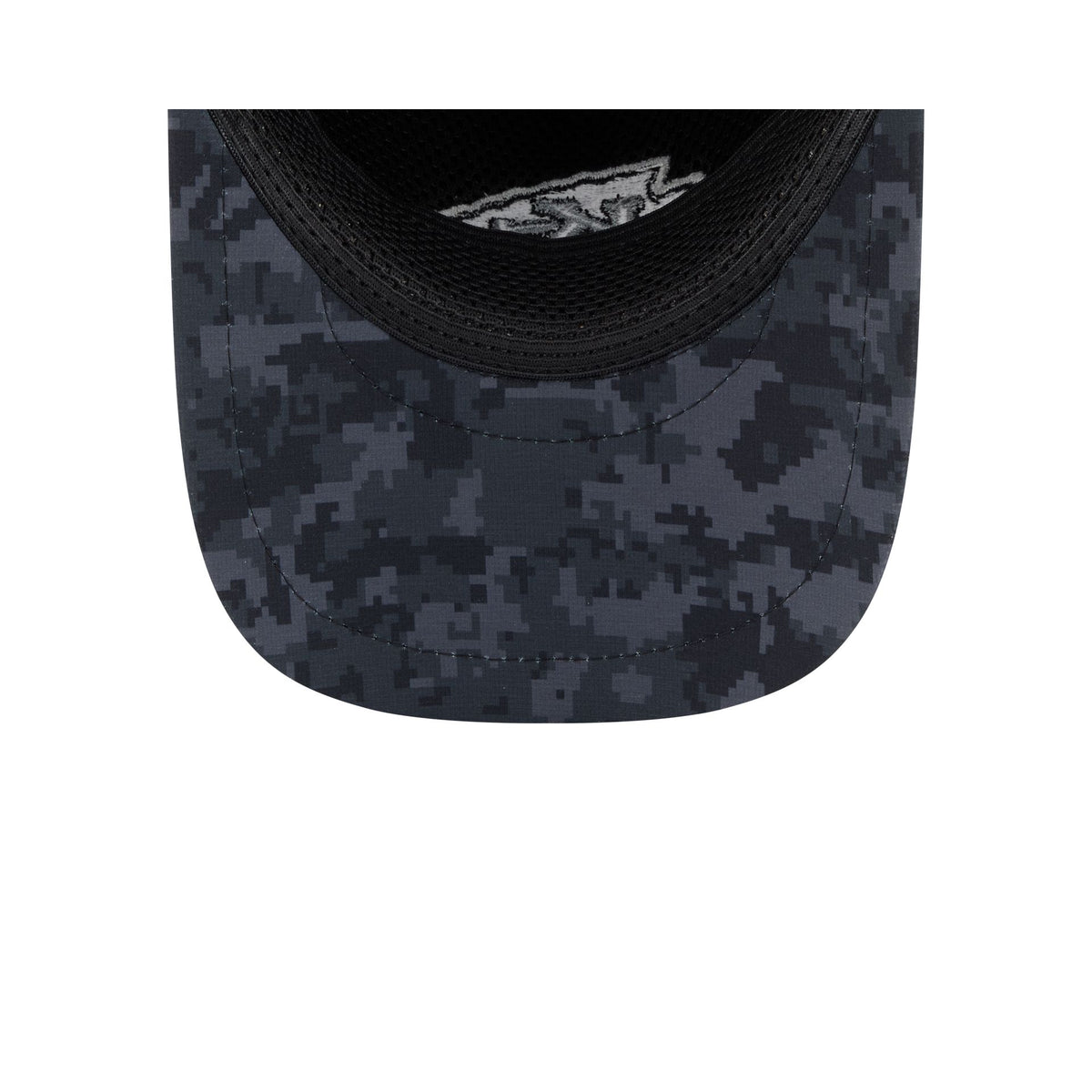 Kansas City Chiefs 2026 Salute to Service Kids 9FORTY APEX Snapback Hat