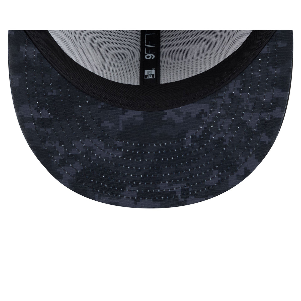 Carolina Panthers 2026 Salute to Service 9FIFTY Snapback Hat