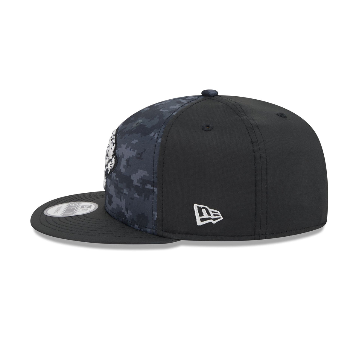 Jacksonville Jaguars 2026 Salute to Service 9FIFTY Snapback Hat