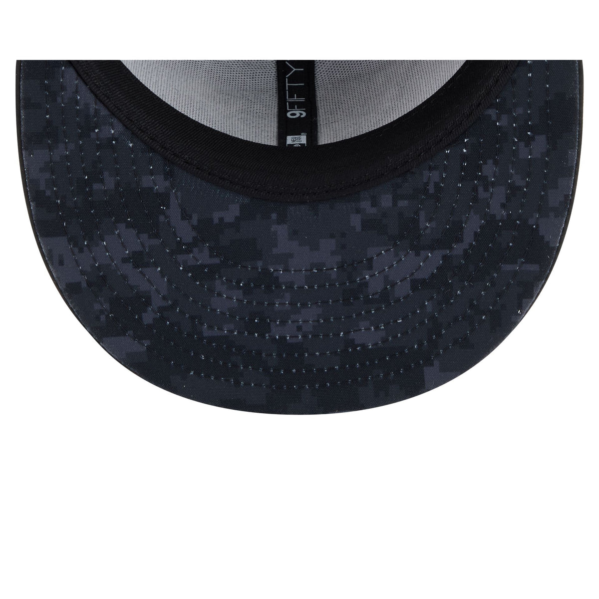 Jacksonville Jaguars 2026 Salute to Service 9FIFTY Snapback Hat