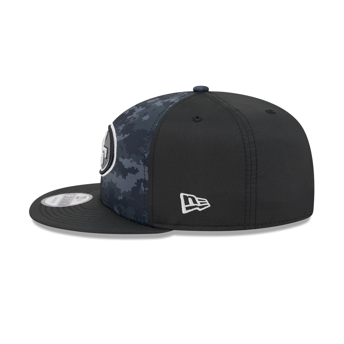 San Francisco 49ers 2026 Salute to Service 9FIFTY Snapback Hat