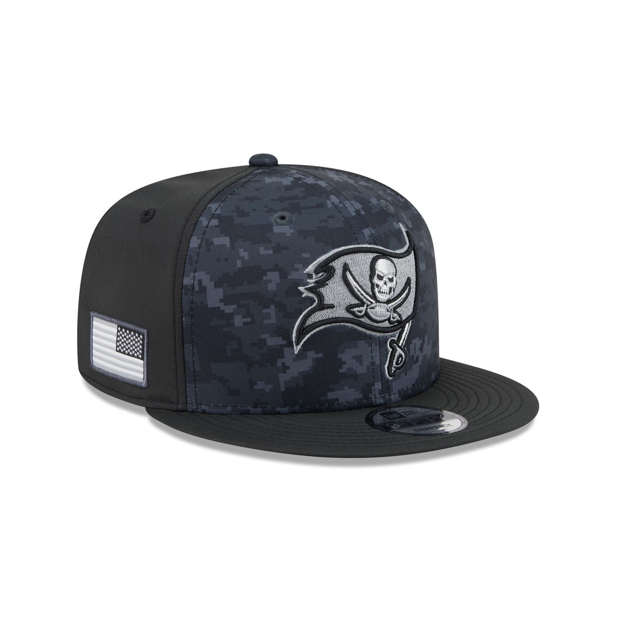 Tampa Bay Buccaneers 2026 Salute to Service 9FIFTY Snapback Hat