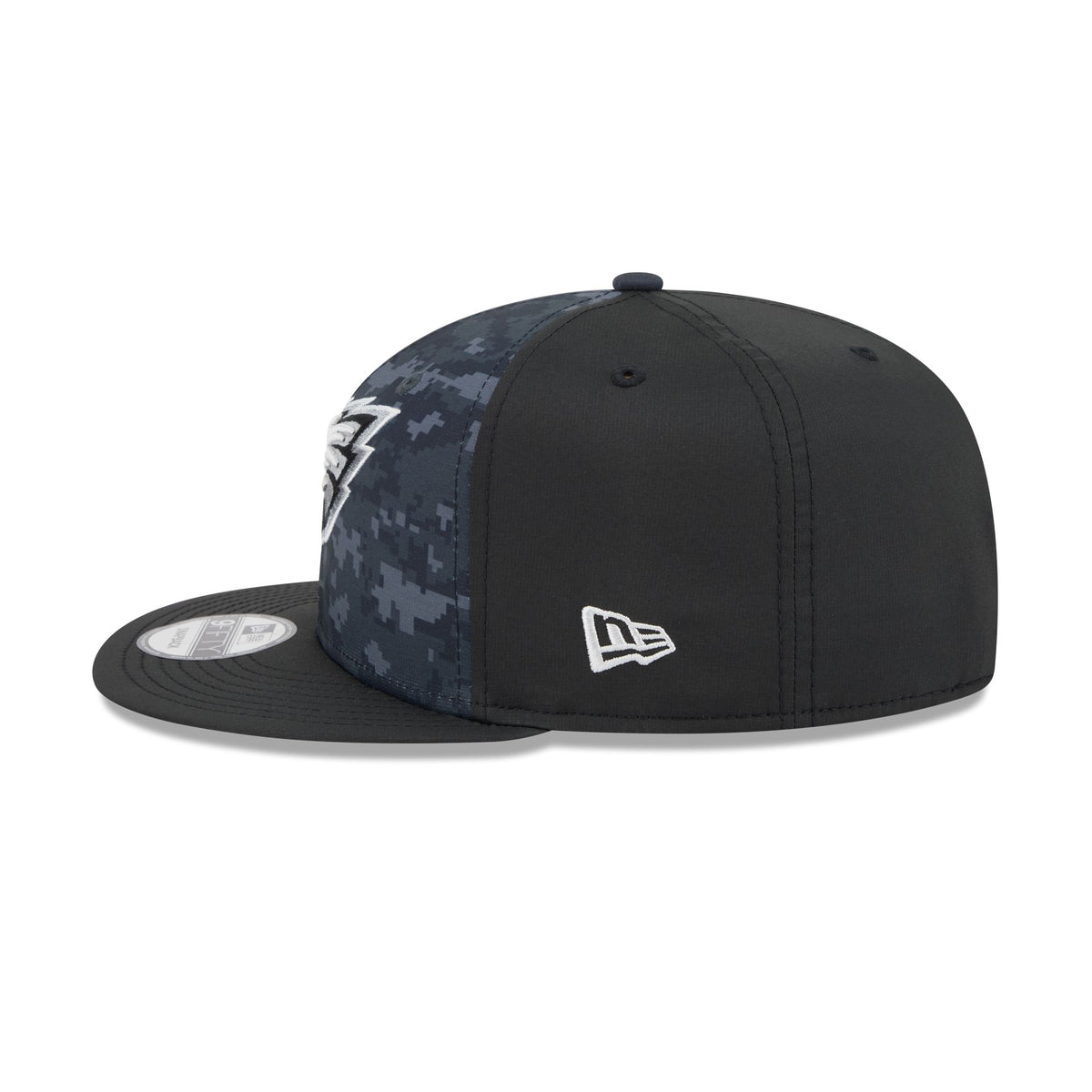 Philadelphia Eagles 2026 Salute to Service 9FIFTY Snapback Hat