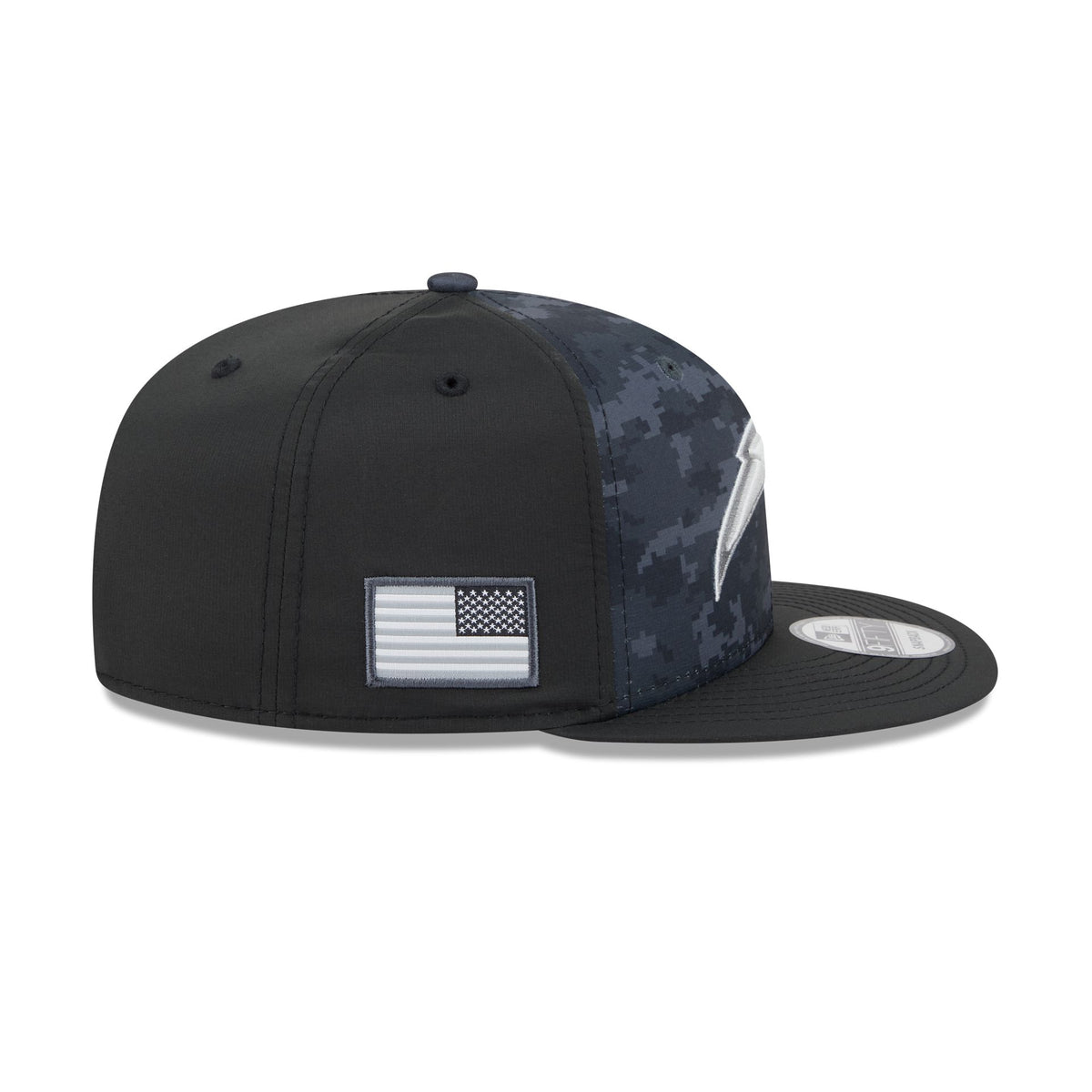 Los Angeles Chargers 2026 Salute to Service 9FIFTY Snapback Hat